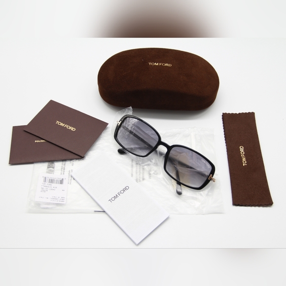 NEW TOM FORD BONHAM SUNGLASSES TOM FORD TF923 01B WOME SQUARE FT0923/S - Picture 10 of 11